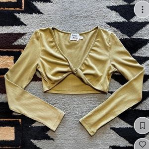 👉💚Princess Polly💚 Olive Green Long Sleeve Ribbed Crop Top